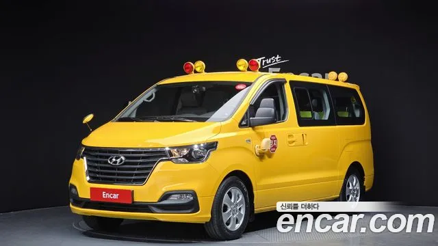 Hyundai The New Grand Starex 2019 Желтый из Кореи