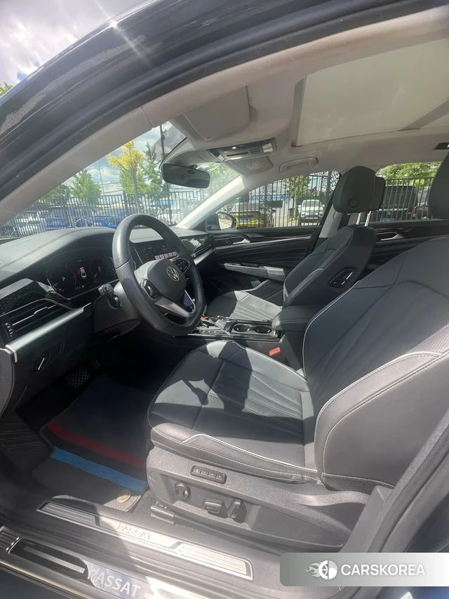 Volkswagen Passat 2024 Черный из Китая