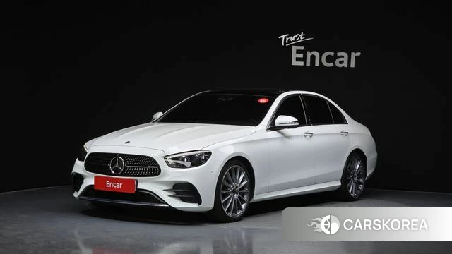 Mercedes-Benz E-Class W213 2021 Белый из Кореи
