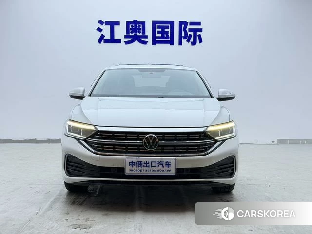 Volkswagen Sagitar 2022 Белый из Китая