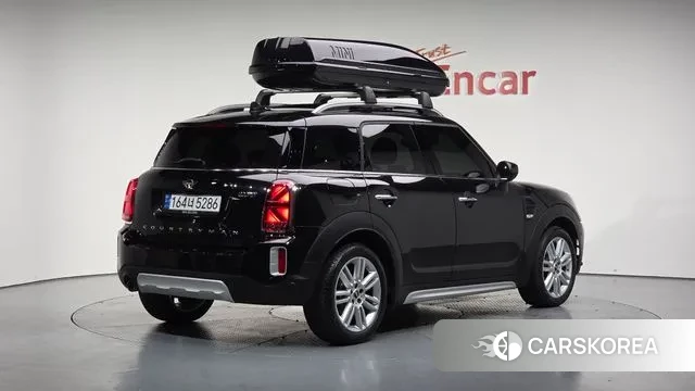 Mini Cooper Countryman 2022 Черный из Кореи