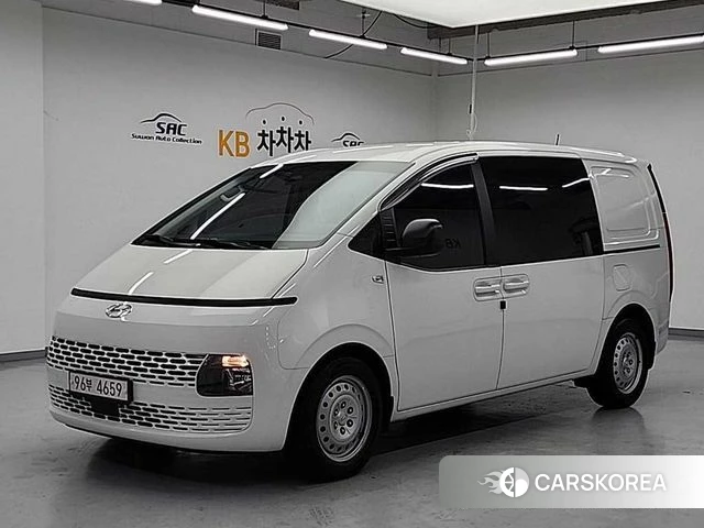 Hyundai Staria 2021 Белый из Кореи