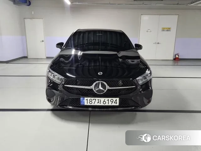 Mercedes-Benz A-Class W177 2025 Черный из Кореи