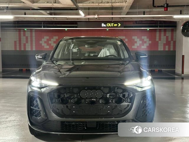 Audi Q5 (80A) 2025 Серый из Кореи