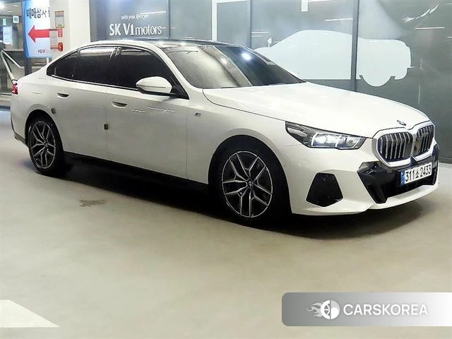 BMW 5 Series (G60) 2024 Белый из Кореи