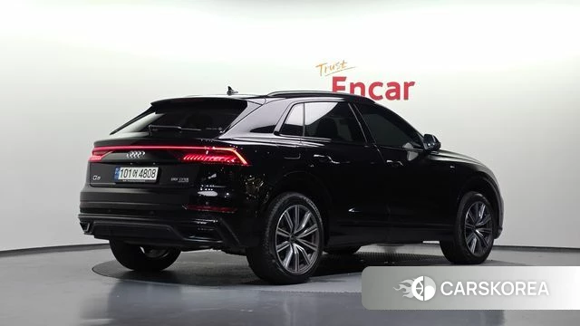 Audi Q8 (4M) 2021 Черный из Кореи