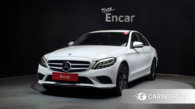 Mercedes-Benz C-Class W205 2019 Белый из Кореи