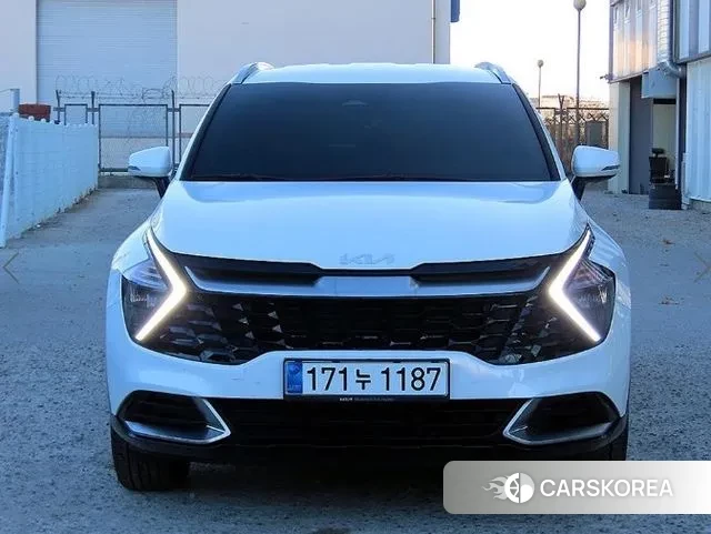 Kia Sportage 5th Generation Hybrid 2024 Белый из Кореи