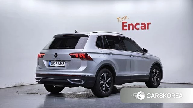 Volkswagen Tiguan second Generation 2021 Серебряный из Кореи