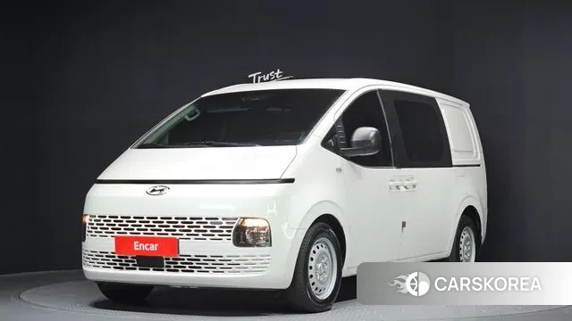 Hyundai Staria 2023 Белый из Кореи