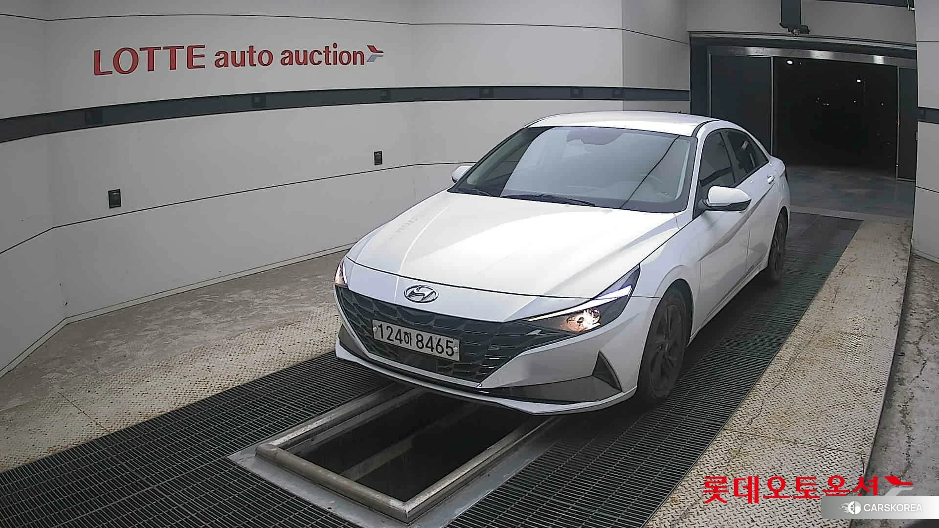 Hyundai Avante Hybrid 2022 Polar White из Кореи