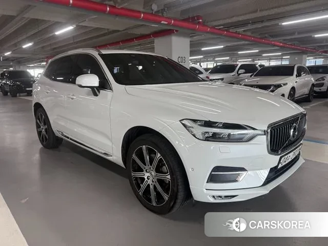 Volvo XC60 second Generation 2019 Белый из Кореи