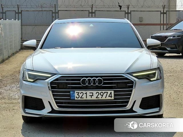 Audi A6 (C8) 2021 Белый из Кореи