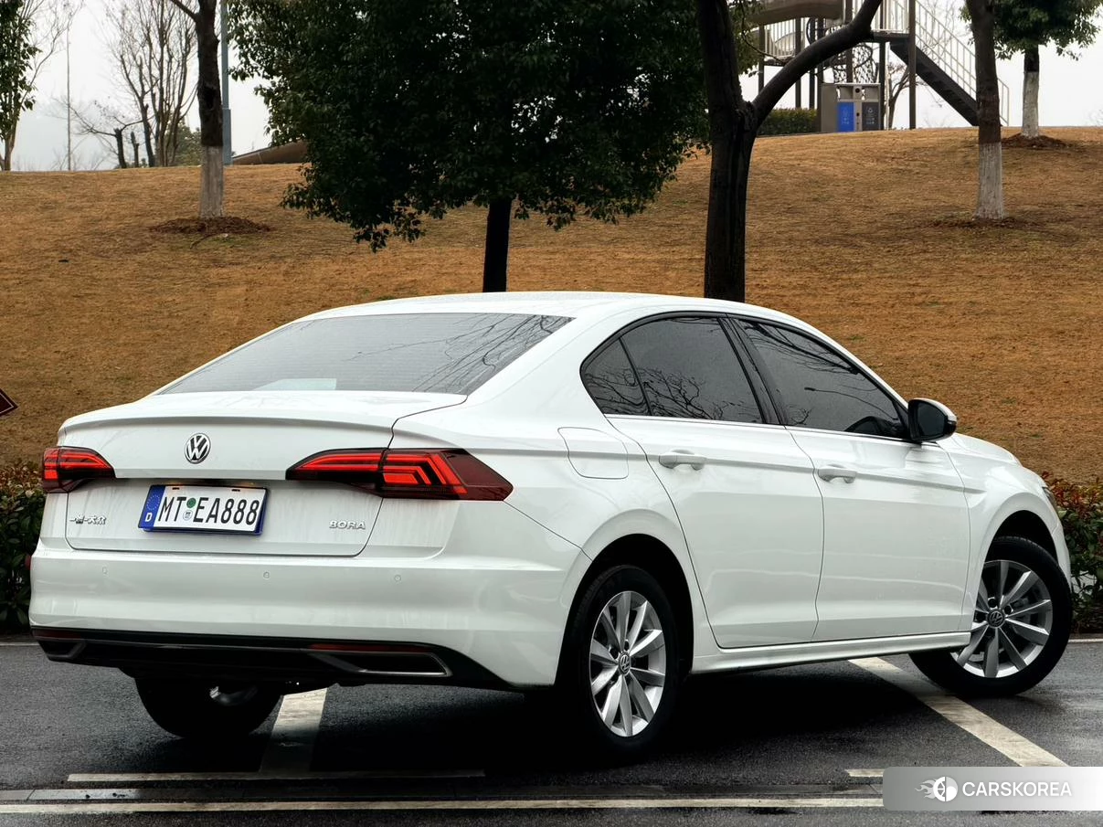 Volkswagen Bora 2019 Белый из Китая