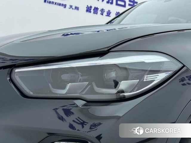 BMW X5 (imported) 2021 Черный из Китая