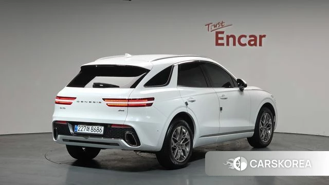 Genesis GV70 2022 Белый из Кореи