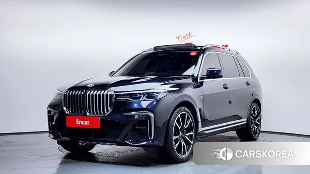 BMW X7 (G07) 2021 Черный из Кореи