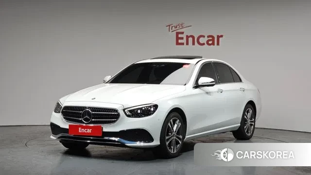 Mercedes-Benz E-Class W213 2022 Белый из Кореи