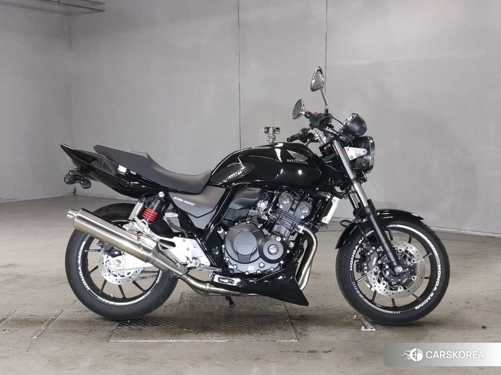 Проданный Honda CB400SF 2022 из Японии