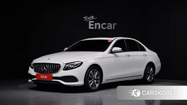 Mercedes-Benz E-Class W213 2019 Белый из Кореи