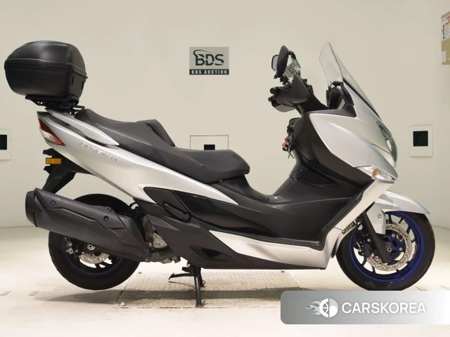 Проданный Suzuki BURGMAN 400 2022 из Японии, фото 5