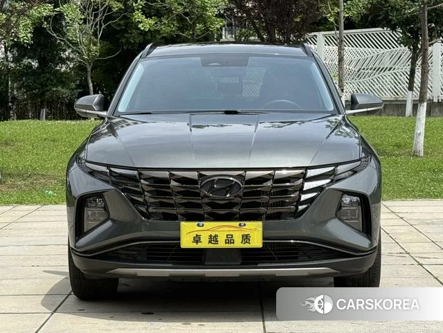 Hyundai Tucson 2022 Темно-серый из Китая