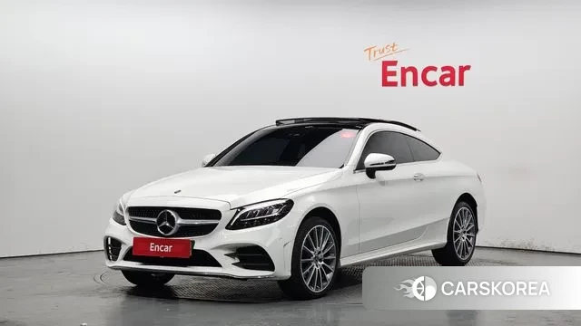 Mercedes-Benz C-Class W205 2019 Белый из Кореи