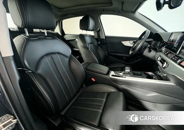 Audi A4L 2023 Темно-серый из Китая