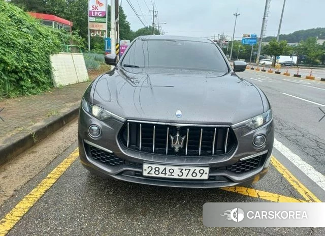 Maserati Levante 2019 Серый из Кореи