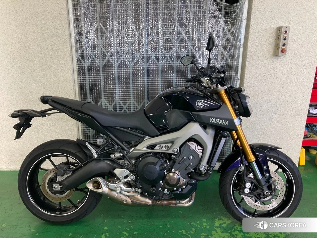 Проданный Yamaha MT-09 2015 из Японии