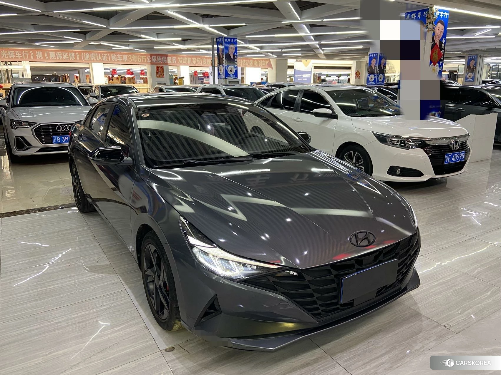 Hyundai Elantra 2022 Темно-серый из Китая