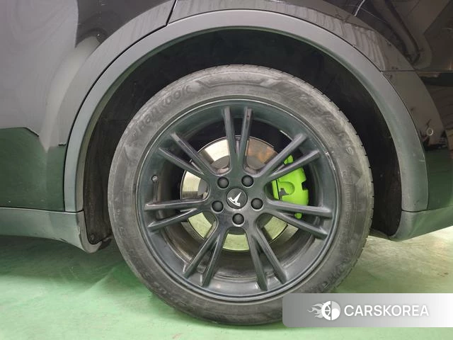 Tesla Model Y 2023 Черный из Китая