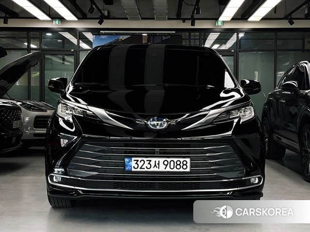 Toyota Sienna 4th Generation 2021 Черный из Кореи