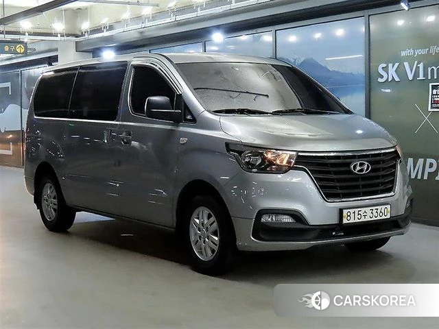 Hyundai The New Grand Starex 2018 Серебристо-серый из Кореи