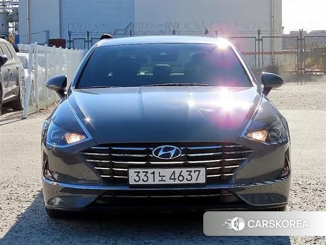 Hyundai Sonata (DN8) 2021 Серебристо-серый из Кореи