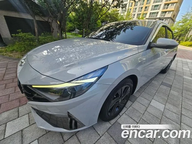 Hyundai Avante Hybrid (CN7) 2021 Светло-серебряный цвет из Кореи