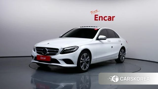 Mercedes-Benz C-Class W205 2021 Белый из Кореи