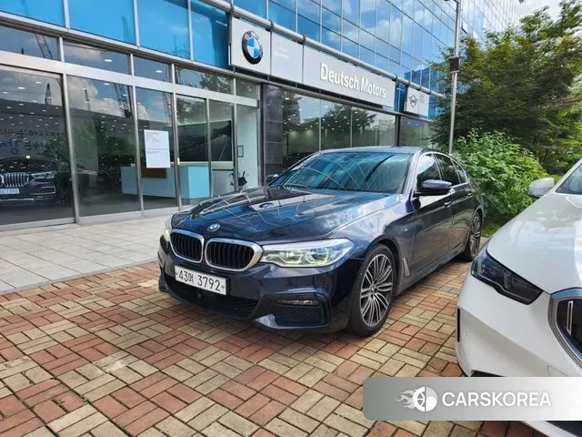 BMW 5 Series (G30) 2019 Черный из Кореи