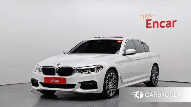 BMW 5 Series (G30) 2020 Белый из Кореи