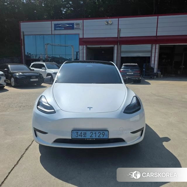 Tesla Model Y 2024 Белый из Кореи