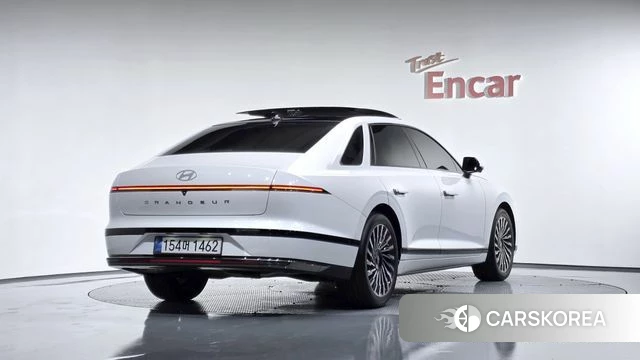 Hyundai Grandeur Hybrid (GN7) 2024 Белый из Кореи