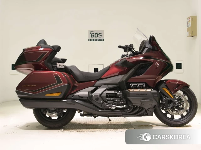 Проданный Honda GL1800 TOUR DCT 2025 из Японии, фото 4