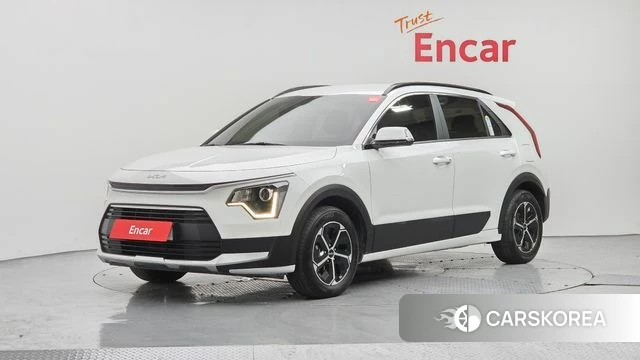 Kia Di Ol Nu Niro 2024 Белый из Кореи