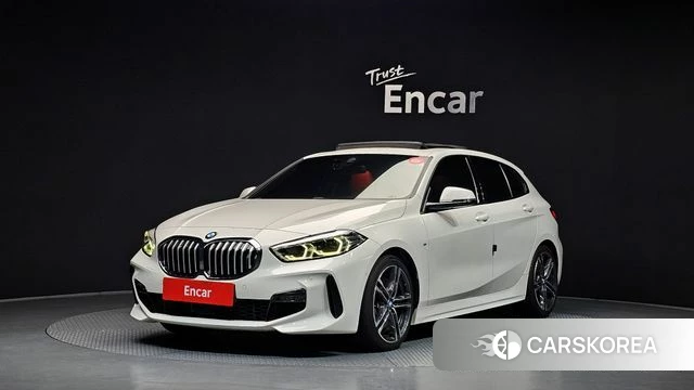 BMW 1 Series (F40) 2021 Белый из Кореи