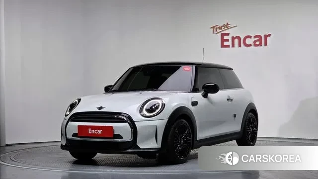 Mini Cooper 2023 Белый из Кореи