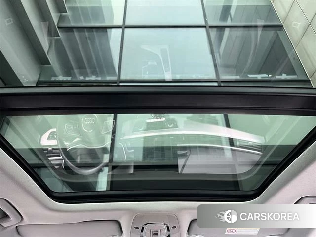 Audi A4L 2023 Темно-серый из Китая