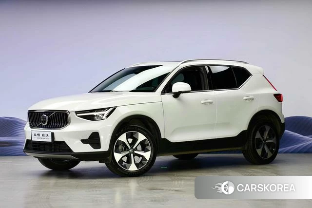 Volvo XC40 2024 Белый из Китая