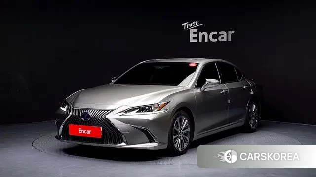 Lexus ES300h 7th generation 2020 Серебристо-серый из Кореи