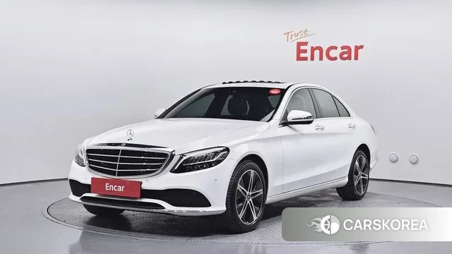 Mercedes-Benz C-Class W205 2019 Белый из Кореи