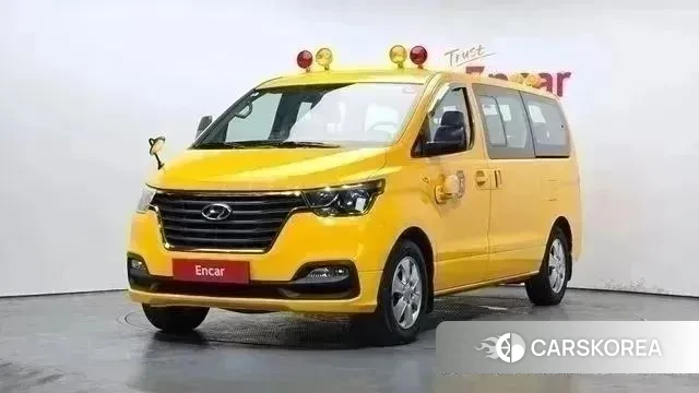 Hyundai The New Grand Starex 2019 Желтый из Кореи